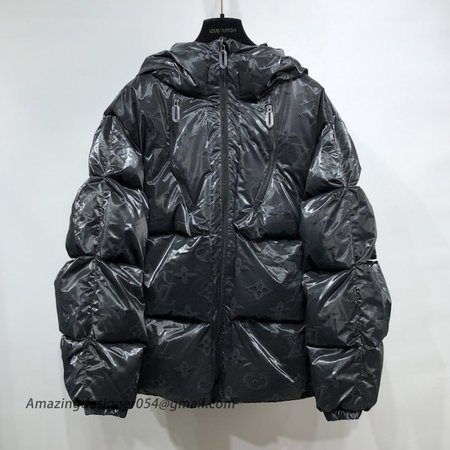 Lou**s Vui**on 2054 Reversible 3D Down-Filled Puffer 1A8HQ8